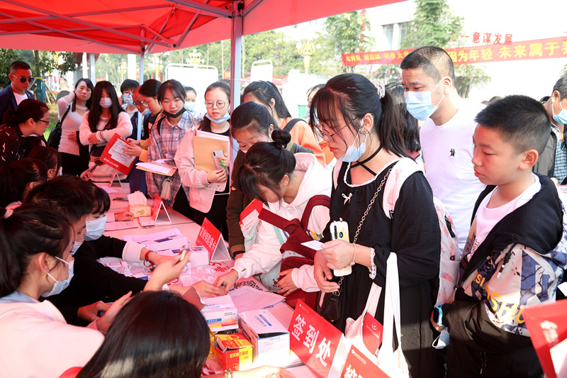 正式开学！衡阳幼高专迎来首批大学生